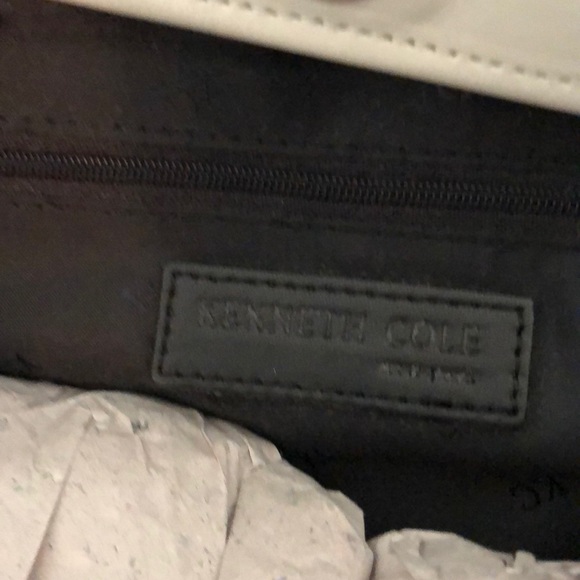 Purse - Picture 3 of 5